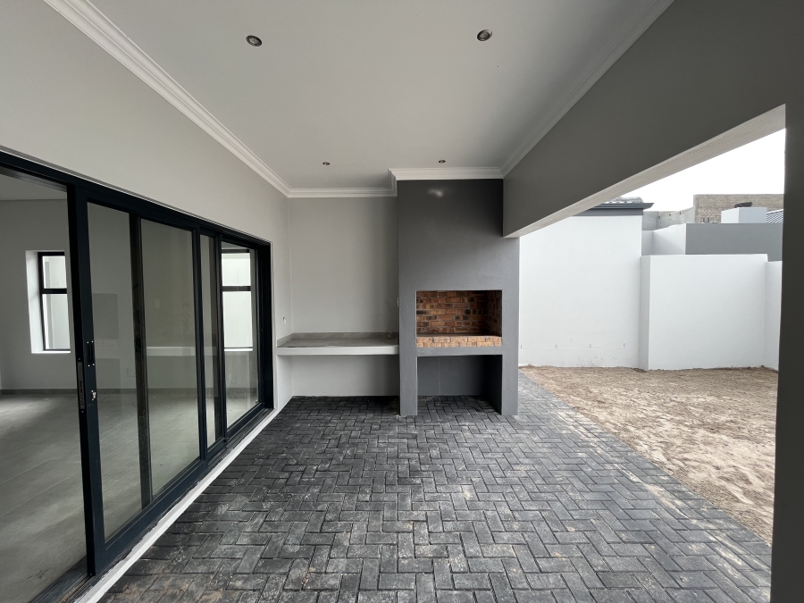 3 Bedroom Property for Sale in Sandown Western Cape